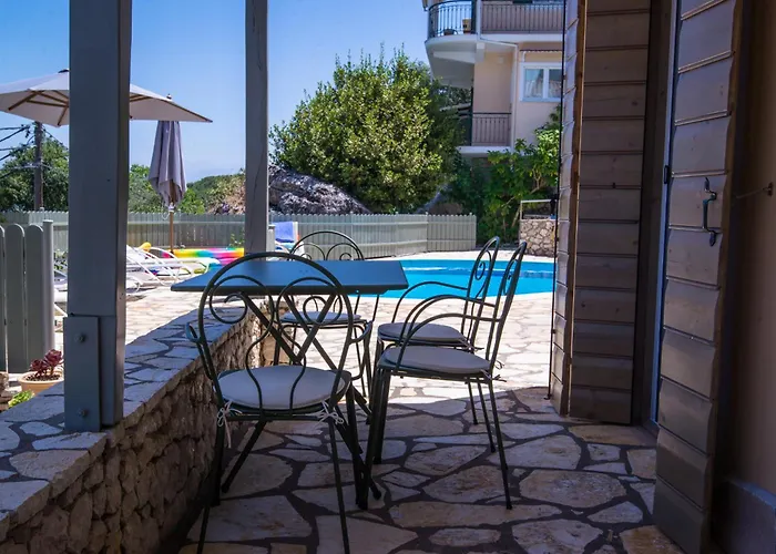 Holidays Daire Katouna